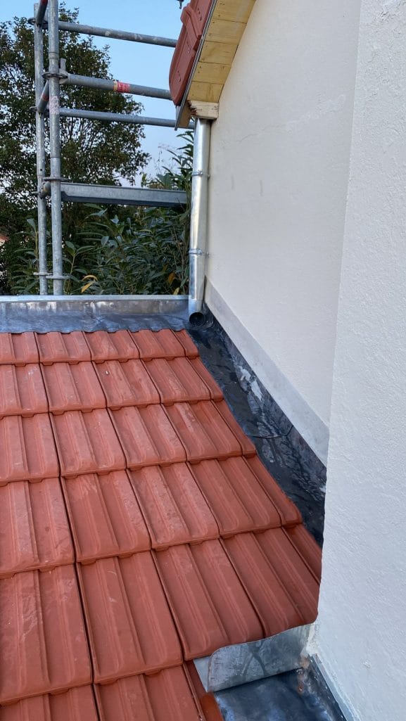 Les Couvreurs Versaillais - Travaux de gouttière à Versailles 1