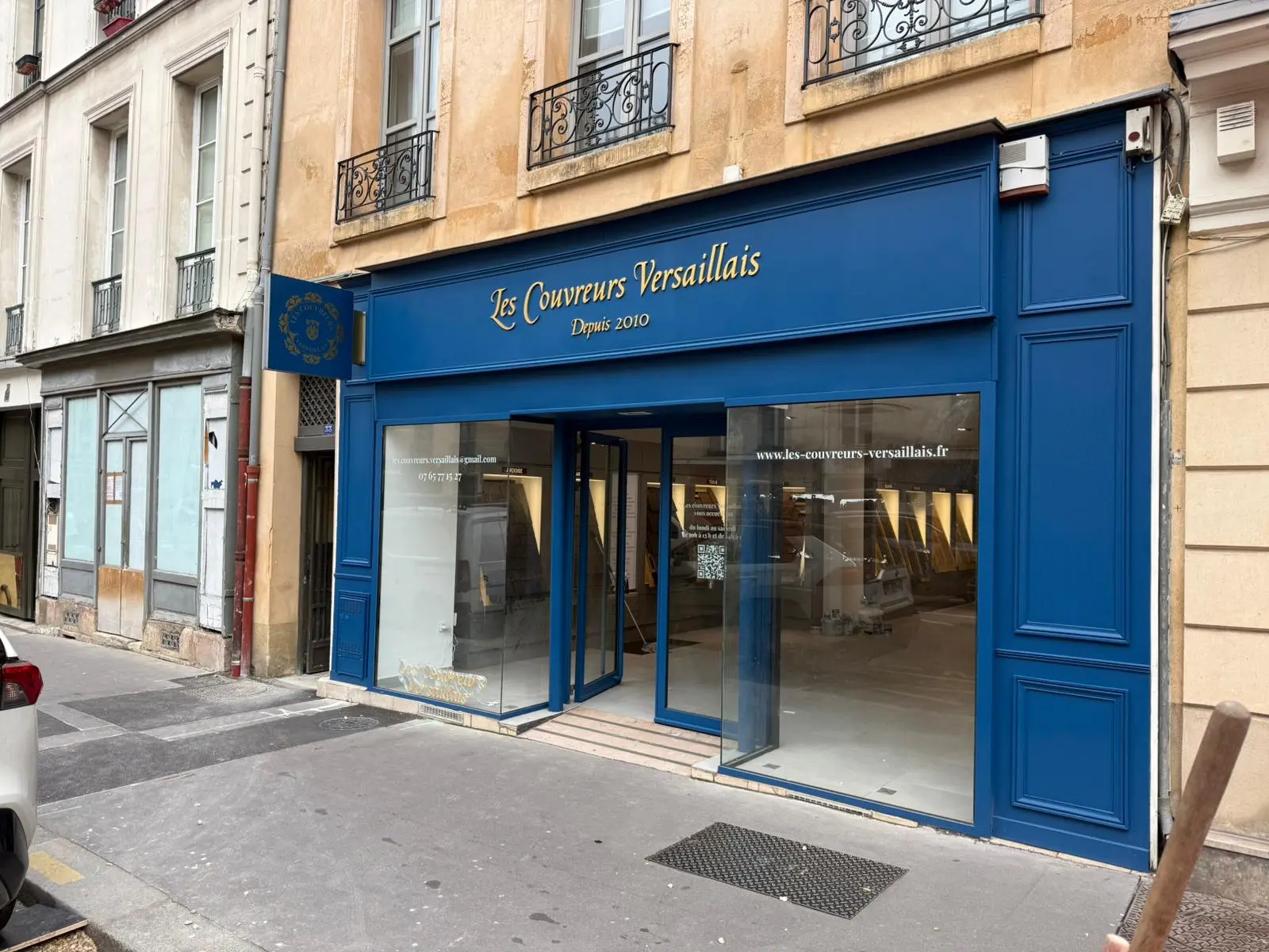 Local commercial Les Couvreurs Versaillais - Couvreur à Versailles